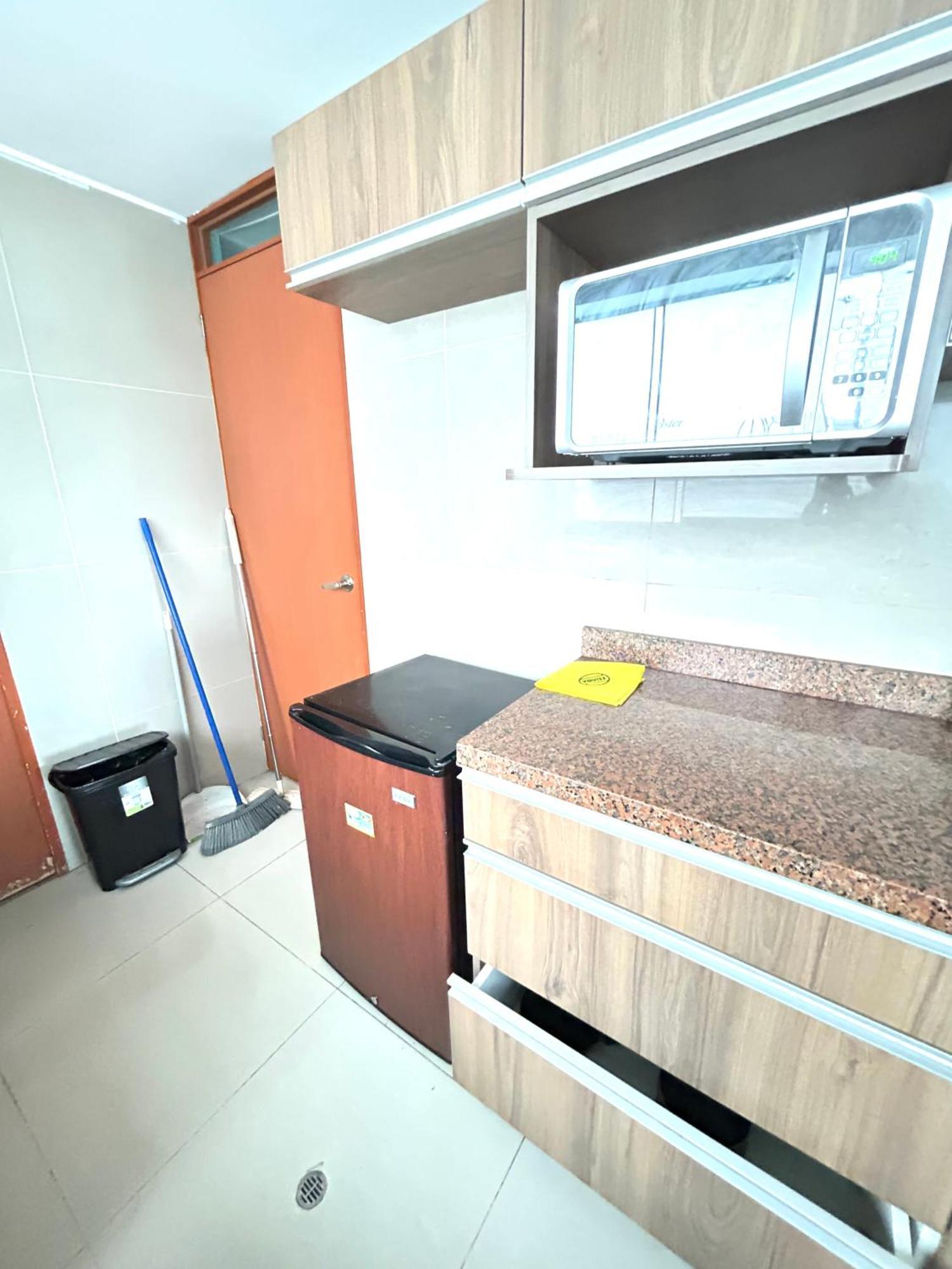 Apartamento Casa De Huespedes En Surco 3hab *